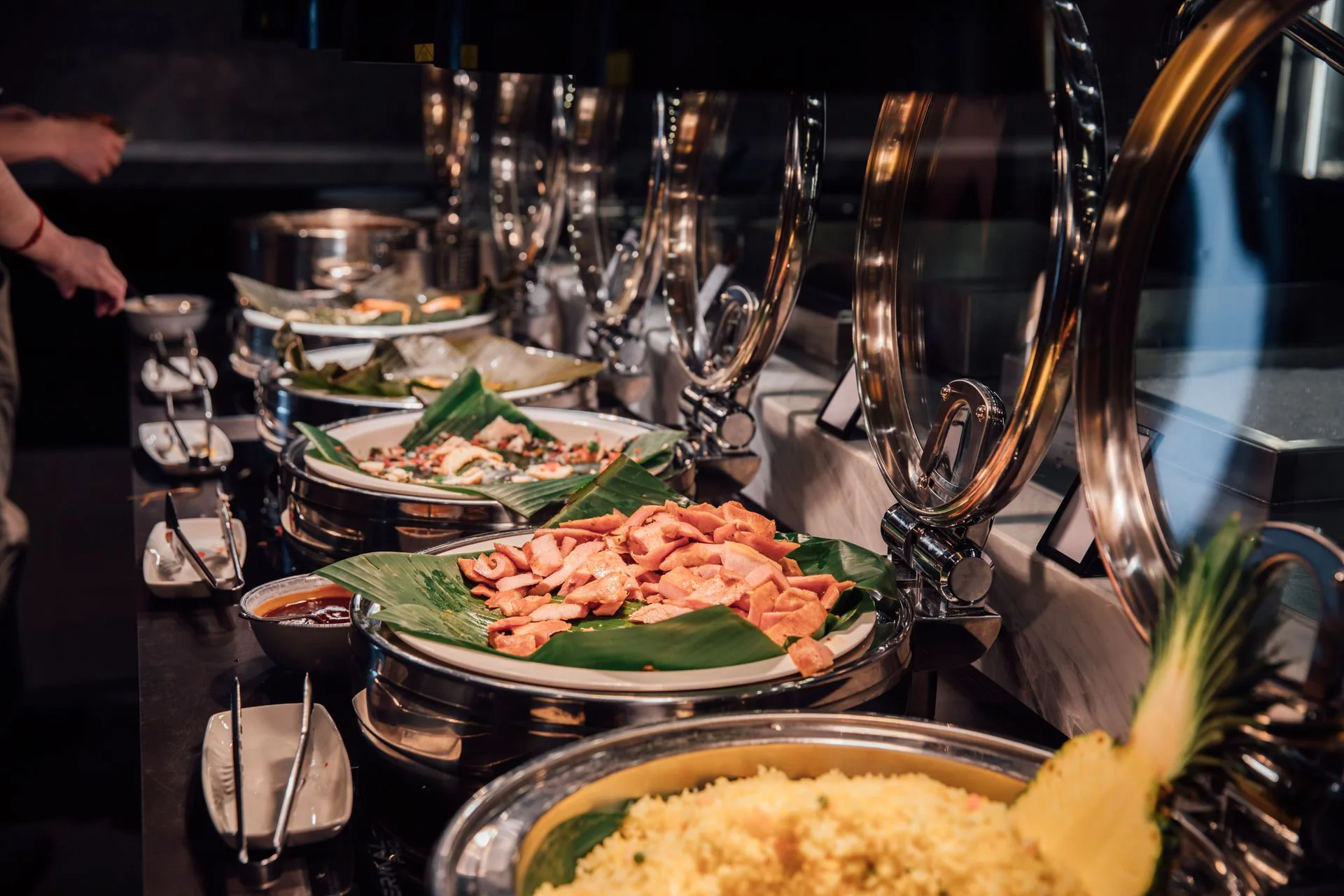 Slow roasted Irish beef and gourmet salad selection for hot buffet catering by Mana Catering